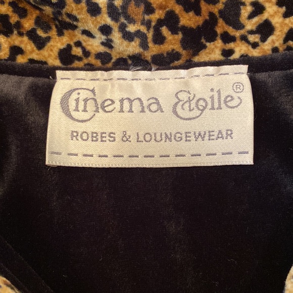 Vintage Cinema Etoile Black Long Robe 2X - Picture 6 of 9